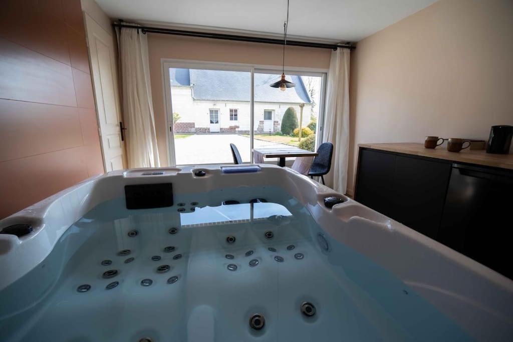 Suite & Spa Privatif Domaine Des Demoiselles Hauteville  Exterior photo